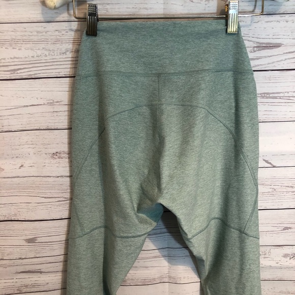 Outdoor Voices Warmup Crop leggings cactus mint - Picture 5 of 6